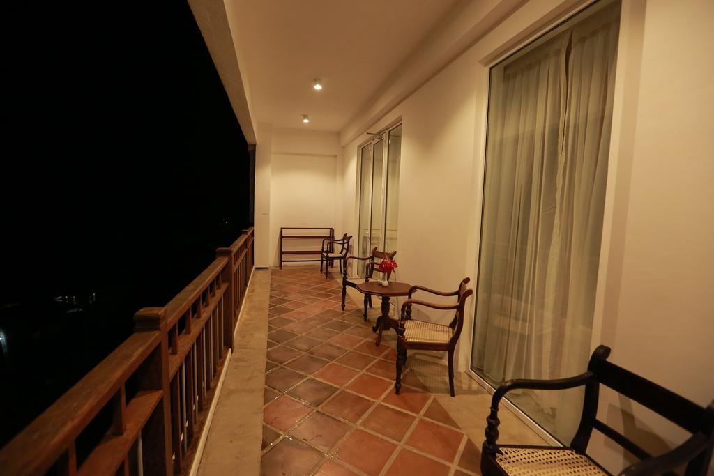 Refresh Hotel Hikkaduwa Bagian luar foto