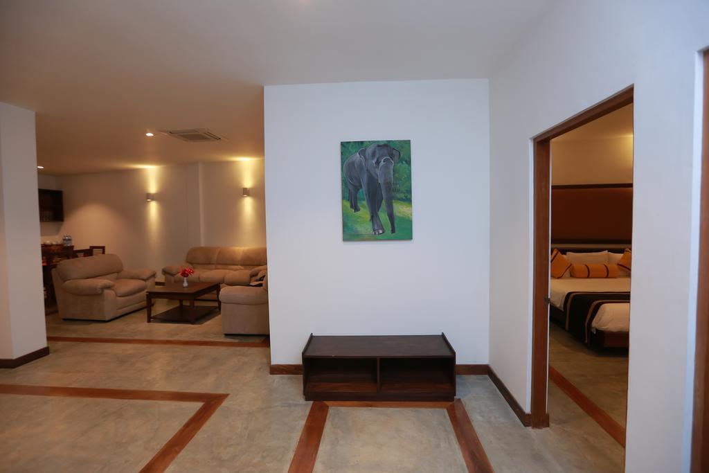 Refresh Hotel Hikkaduwa Ruang foto