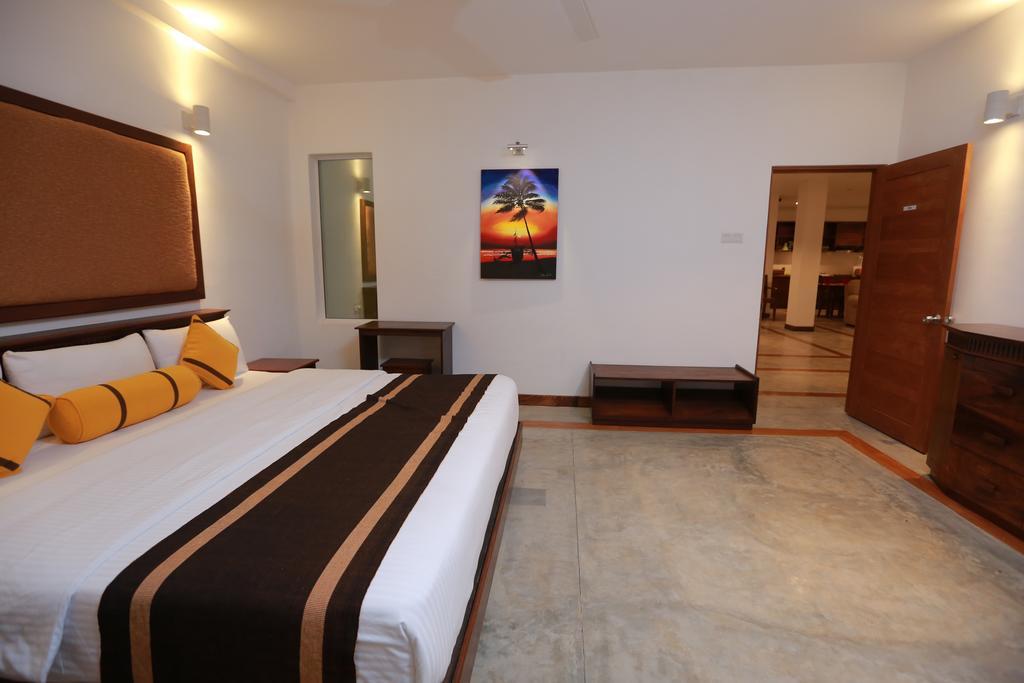 Refresh Hotel Hikkaduwa Bagian luar foto
