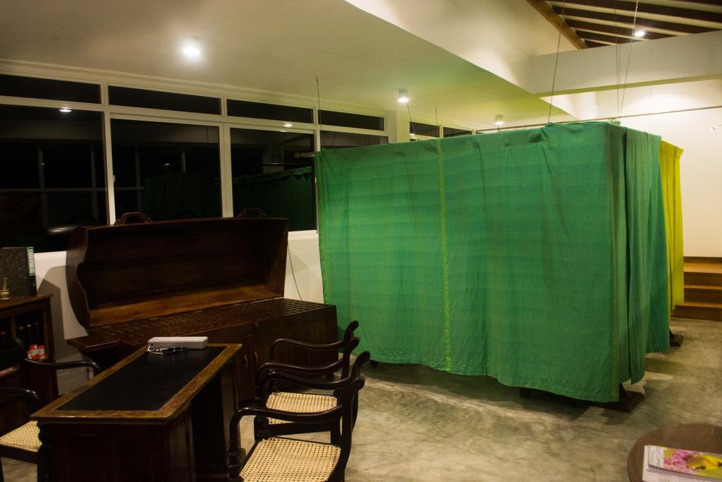 Refresh Hotel Hikkaduwa Bagian luar foto