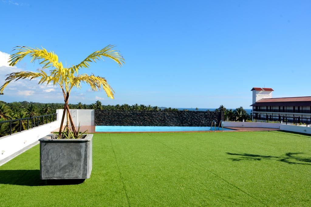 Refresh Hotel Hikkaduwa Bagian luar foto