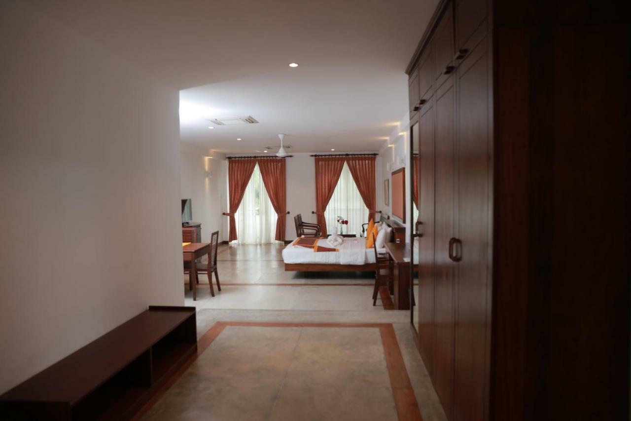 Refresh Hotel Hikkaduwa Bagian luar foto